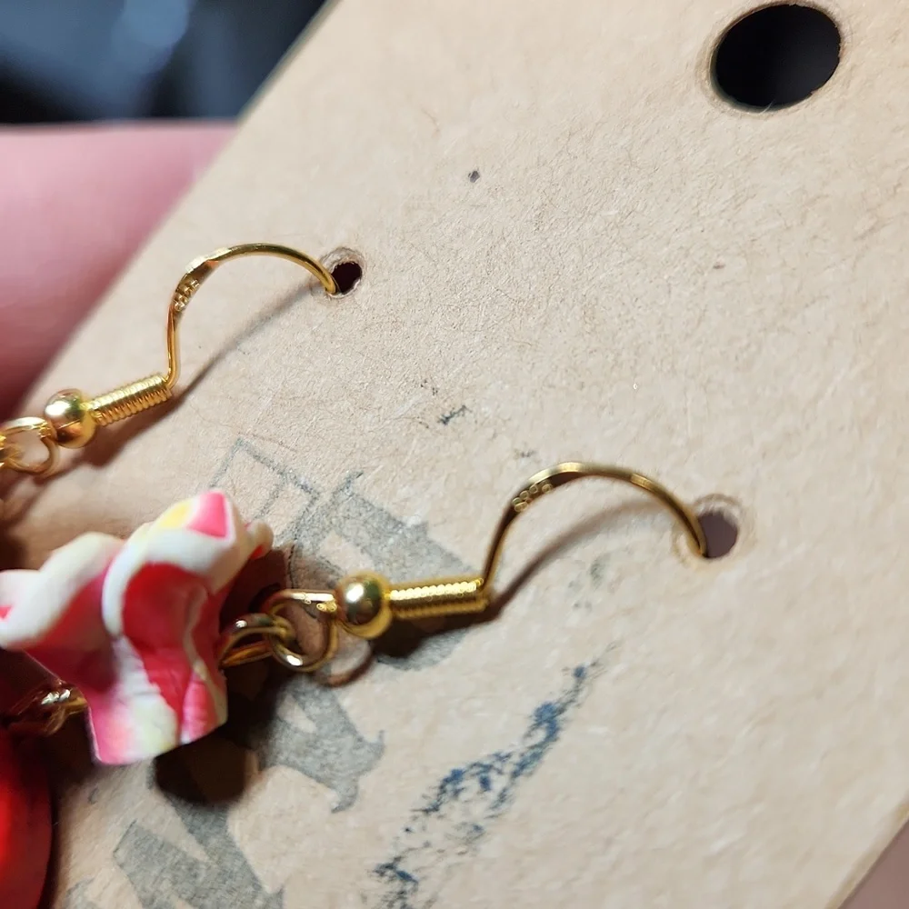 👻Handmade Red Yellow White Floral Howlite Sugar Red Skull Brown Cross Earrings - Picture 3 of 4
